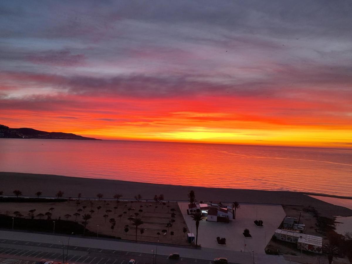 Apartamento Con Magnificas Vistas Al Mar - Wifi Gratis エンプリアブラバ エクステリア 写真